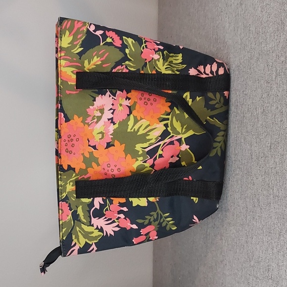 Isaac Mizrahi Floral Patterned Insulated Lunch Tote Cooler Bag - Picture 3 of 14